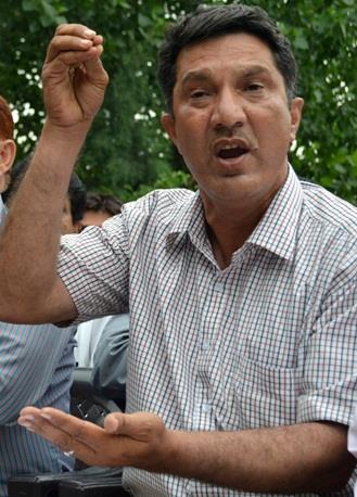 Teachers Forum demands salary of teachers before Eid